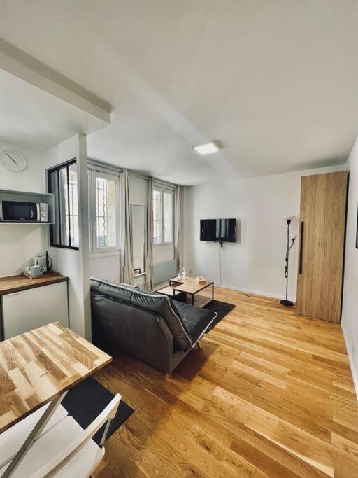 Tres Beau Studio Refait A Neuf 2 Apartamento Saint-Ouen  Exterior foto